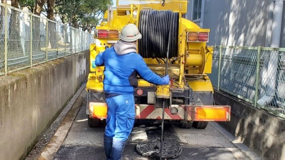 医療廃棄物収集車